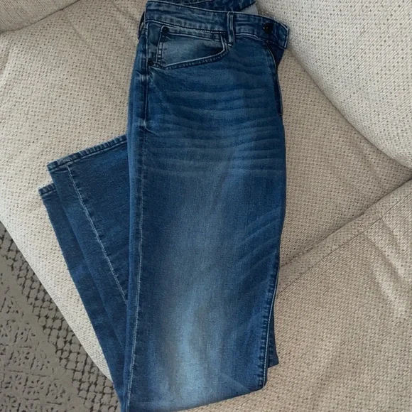 Bonobos Premium Jeans, Size 32 x 34. Athletic slim fit. - Picture 2 of 3